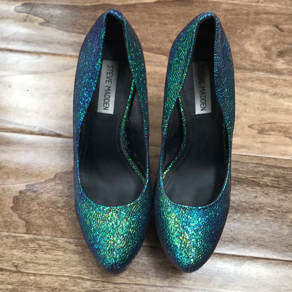 Stiletto pumps